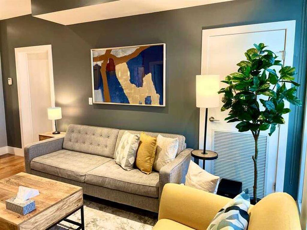 Picture for 407, 2505 17 Avenue SW