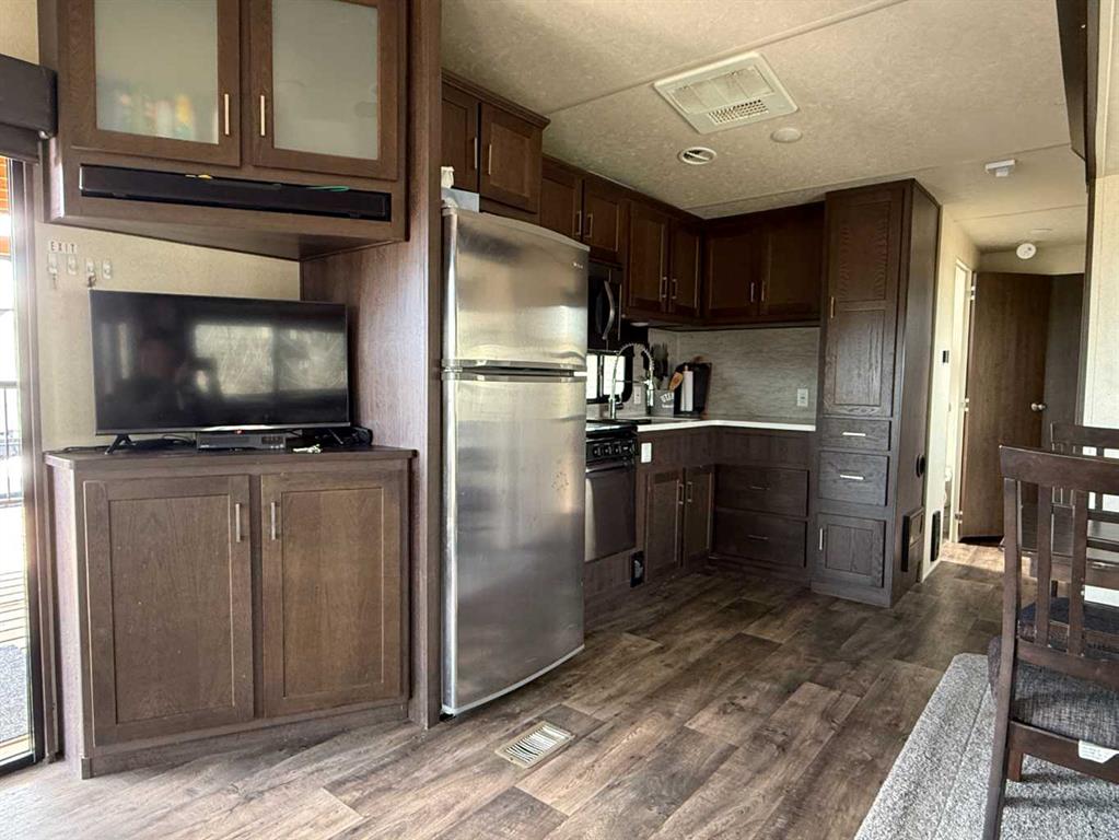 Picture for 8 Travers Ridge Way 