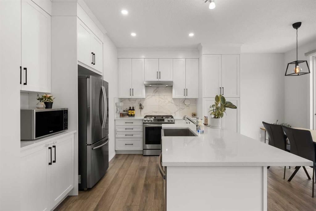 Picture for 213 Carrington Crescent NW