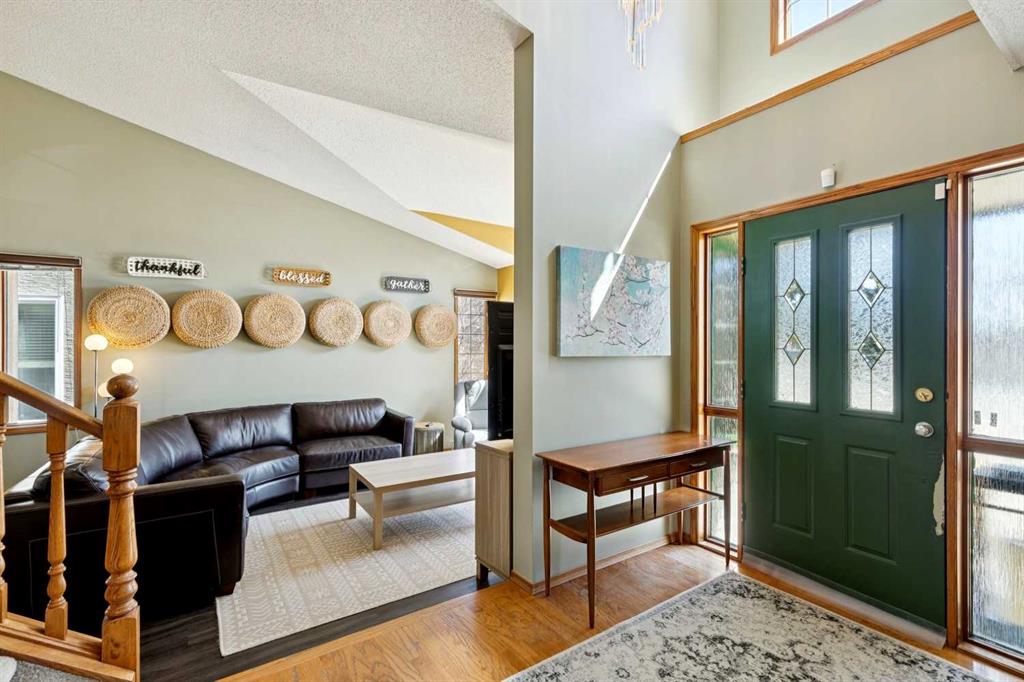 Picture for 111 Scenic Ridge Court NW