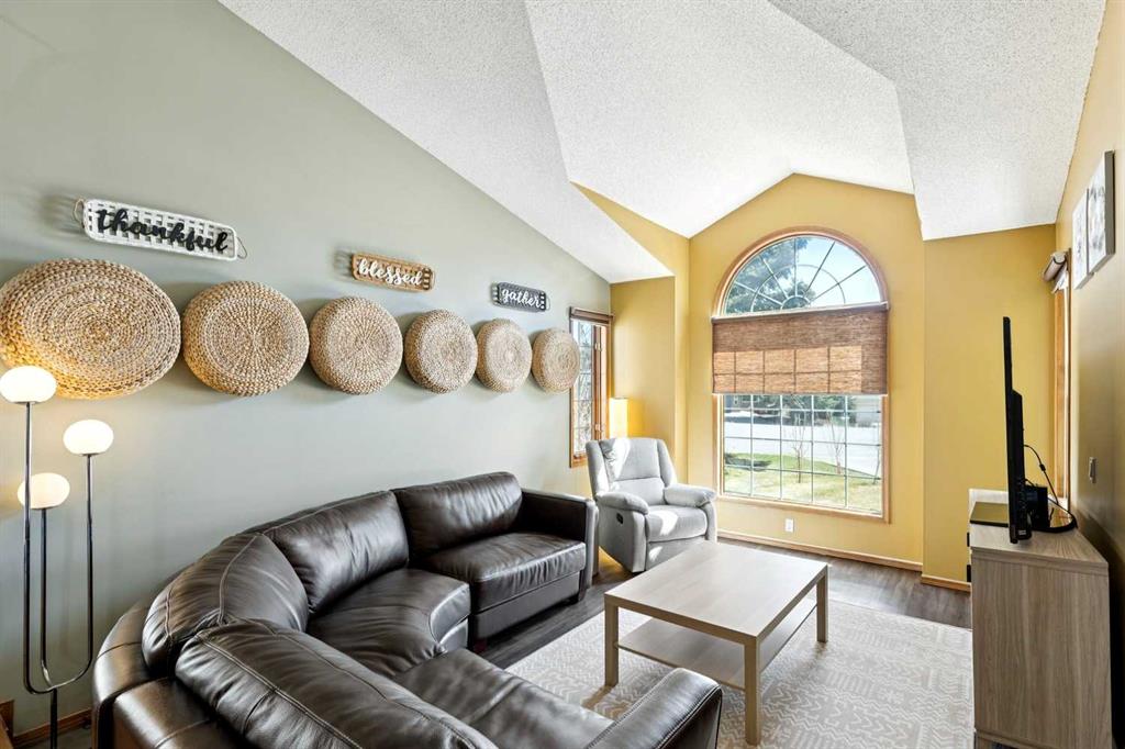 Picture for 111 Scenic Ridge Court NW