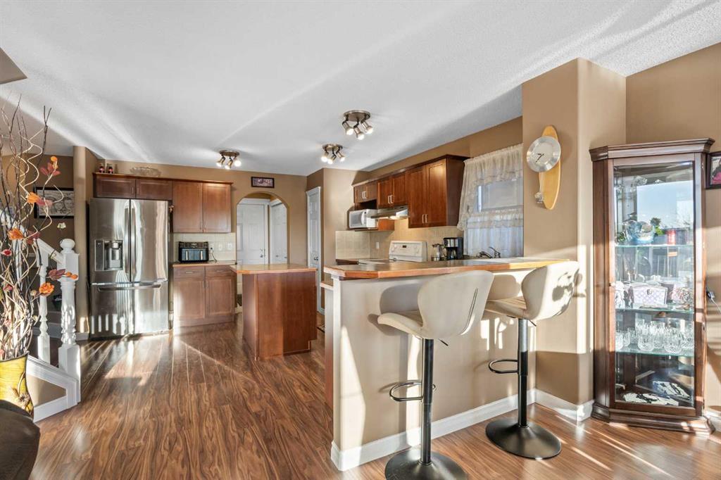 Picture for 67 Evansmeade Crescent NW