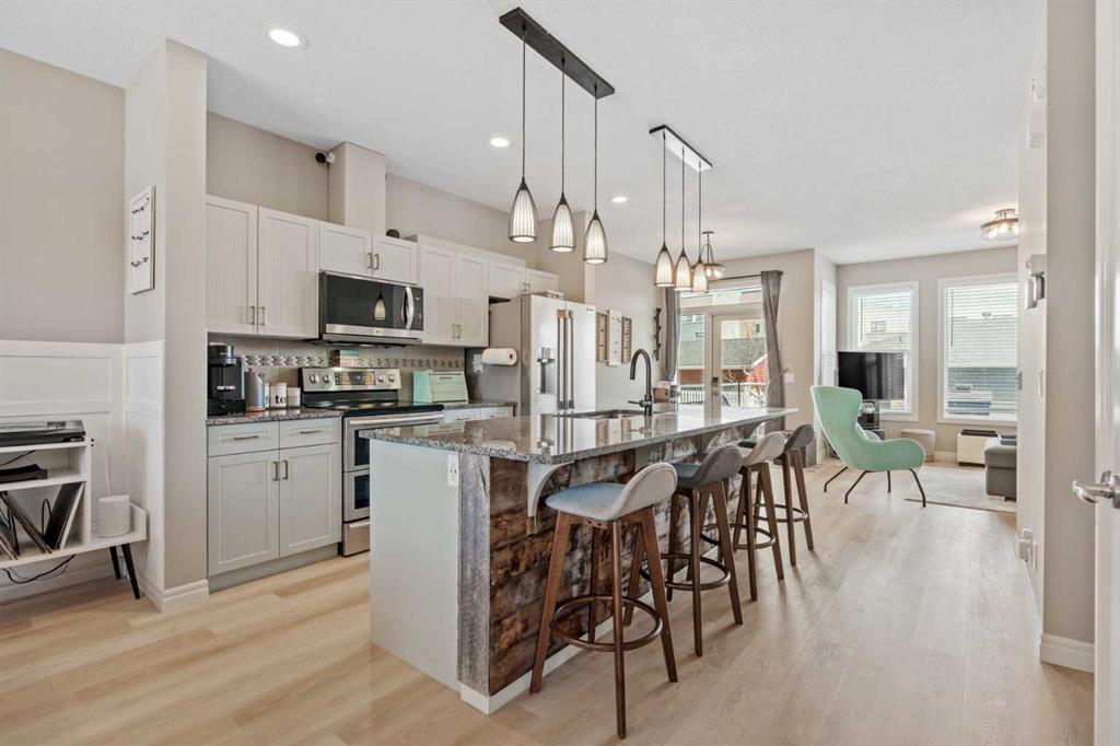 Picture for 100 Redstone Avenue NE