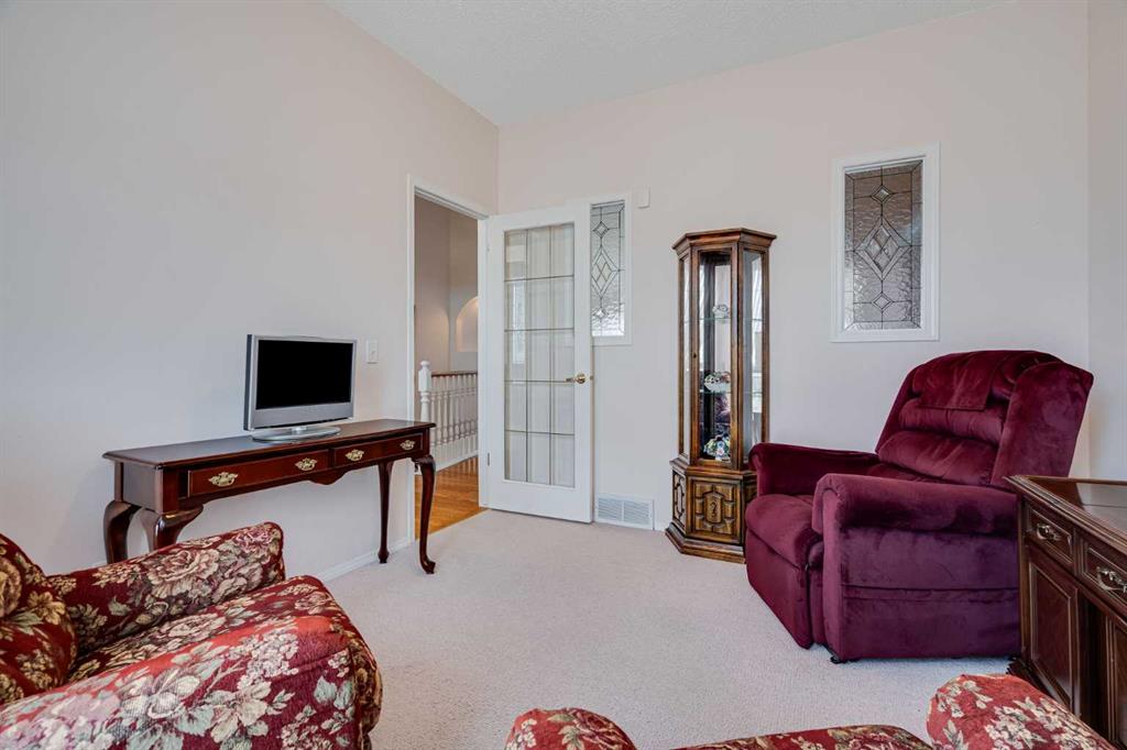 Picture for 58 Evergreen Bay SW
