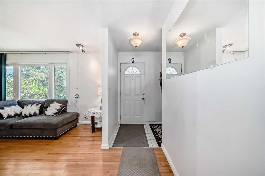 Picture for 5132 Marian Way NE