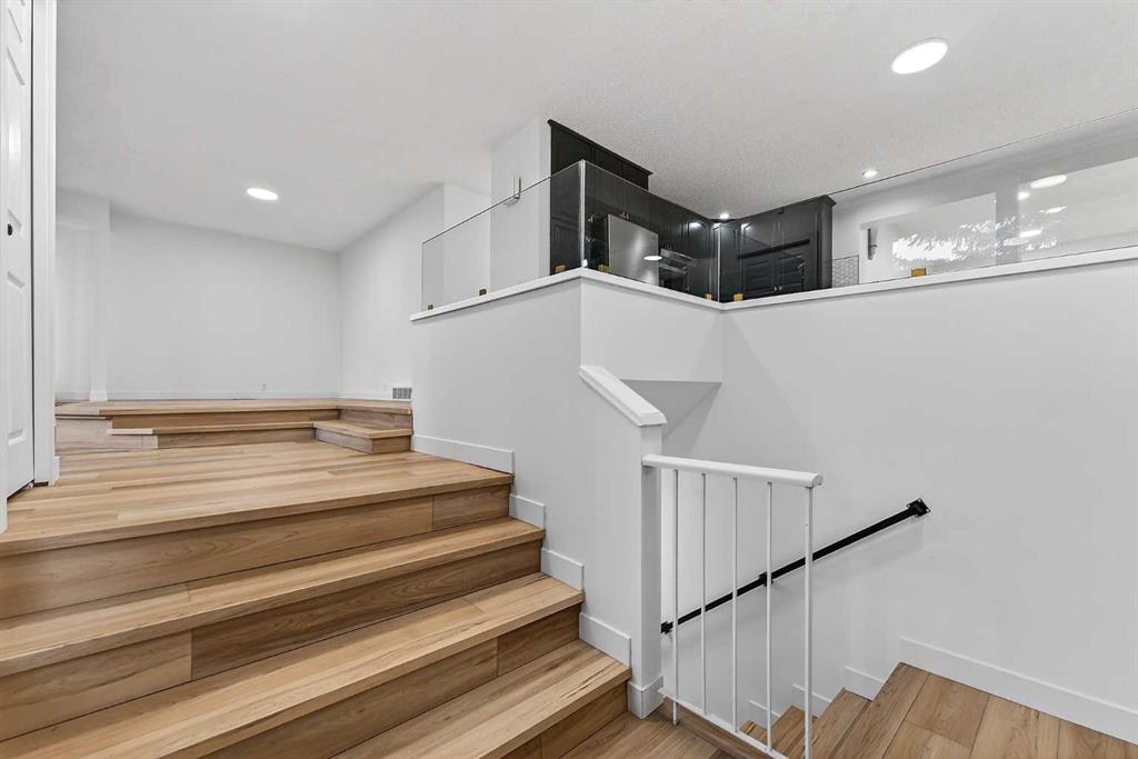 Picture for 1091 Berkley Drive NW