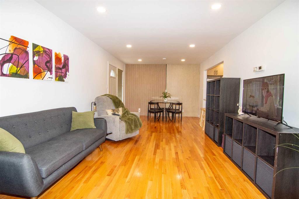 Picture for 235 Avonburn Road SE