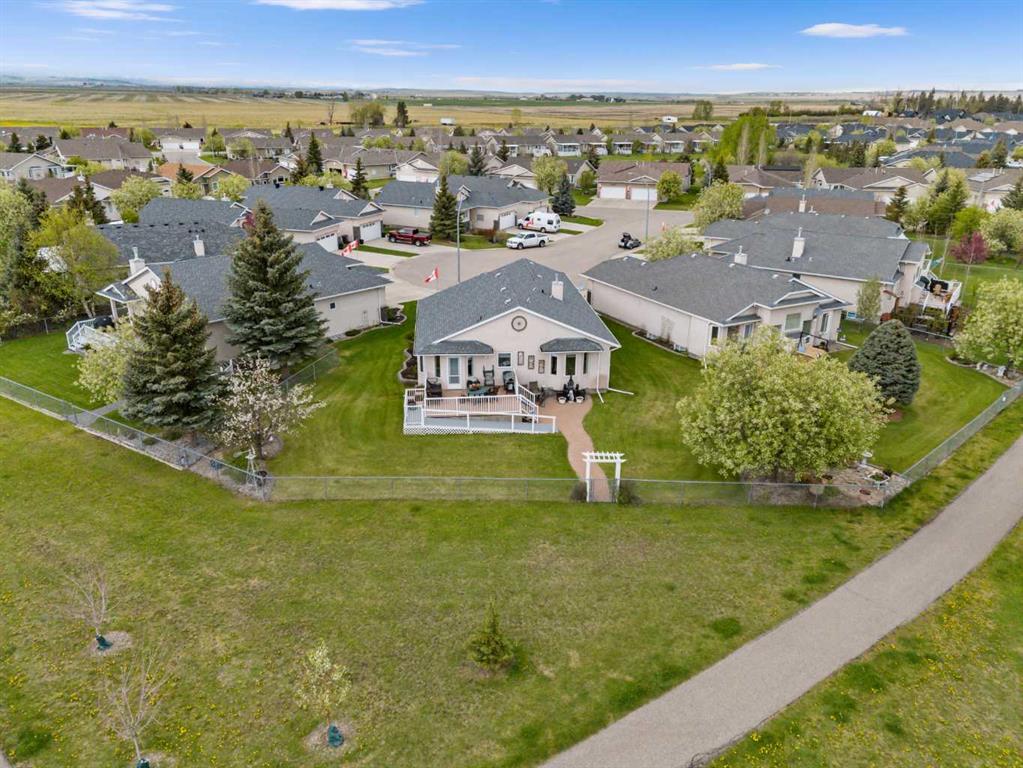 Picture for 310 Riverside Garden NW