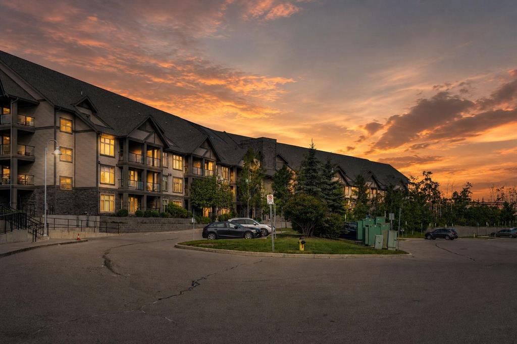 Picture for 214, 15 Aspenmont Heights SW