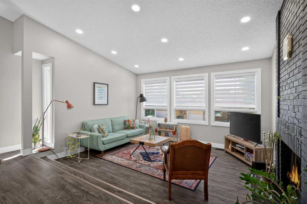 Picture for 76 Ranchridge Drive NW