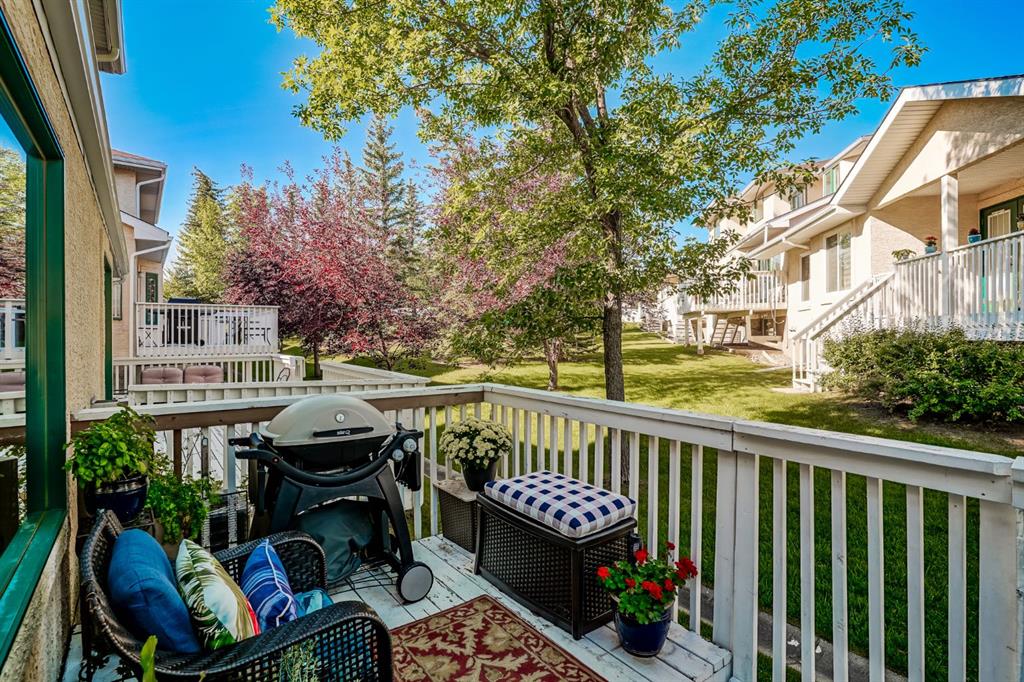 Picture for 25, 200 Sandstone Drive NW