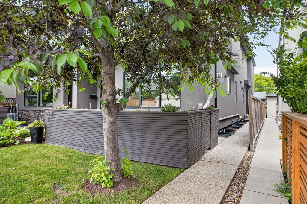 Picture for 2, 3716 16 Street SW