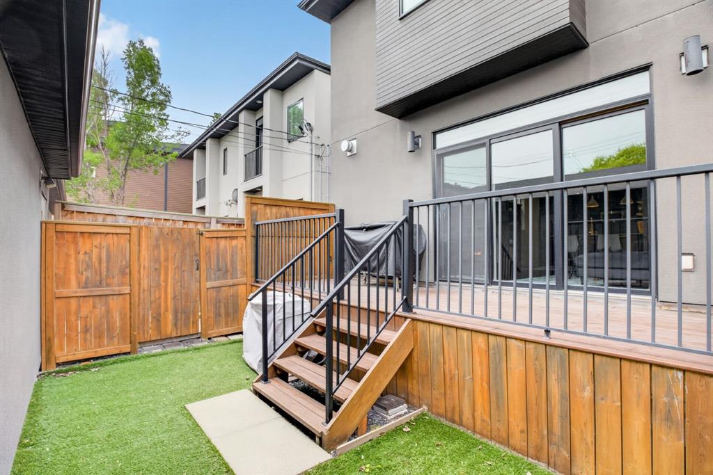 Picture for 2, 3716 16 Street SW