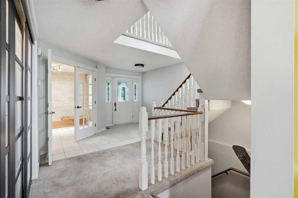Picture for 16 Wood Crescent SW