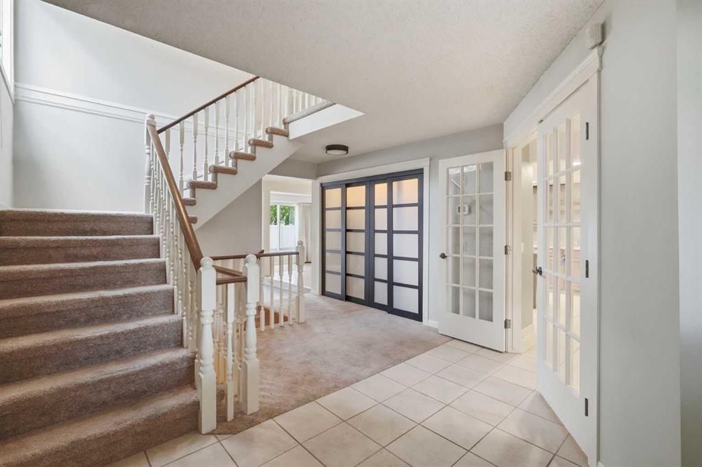 Picture for 16 Wood Crescent SW