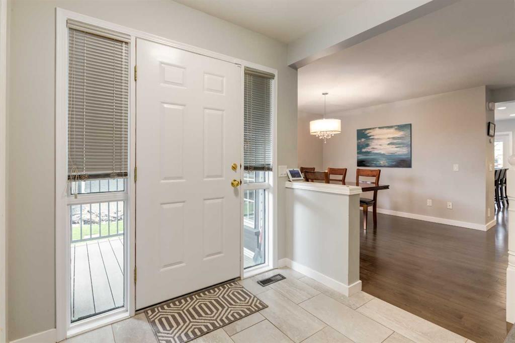 Picture for 128 Riverwood Close SE