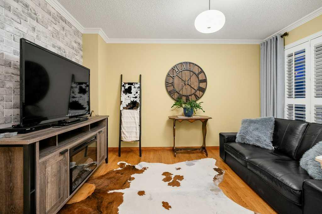 Picture for 167 Mckenzie Lake View SE