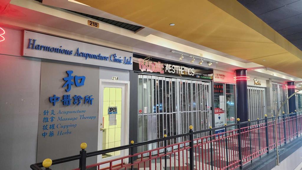 Picture for 218, 328 Centre Street SE