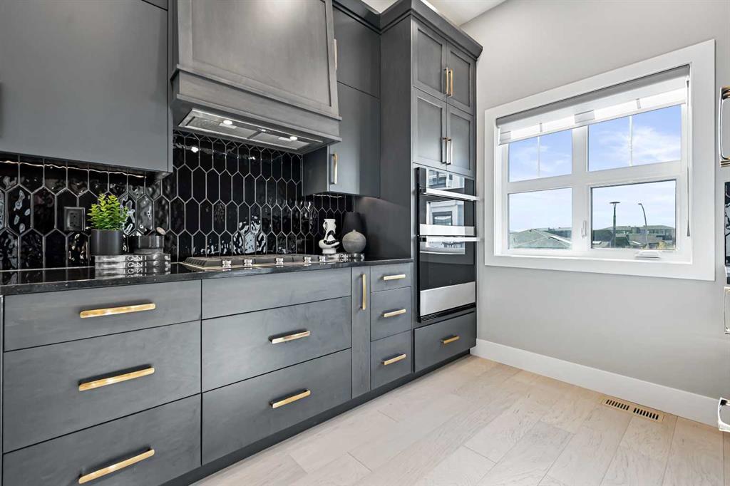 Picture for 113, 595 Mahogany Road SE