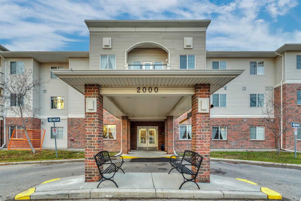 Picture for 2210, 928 Arbour Lake Road NW