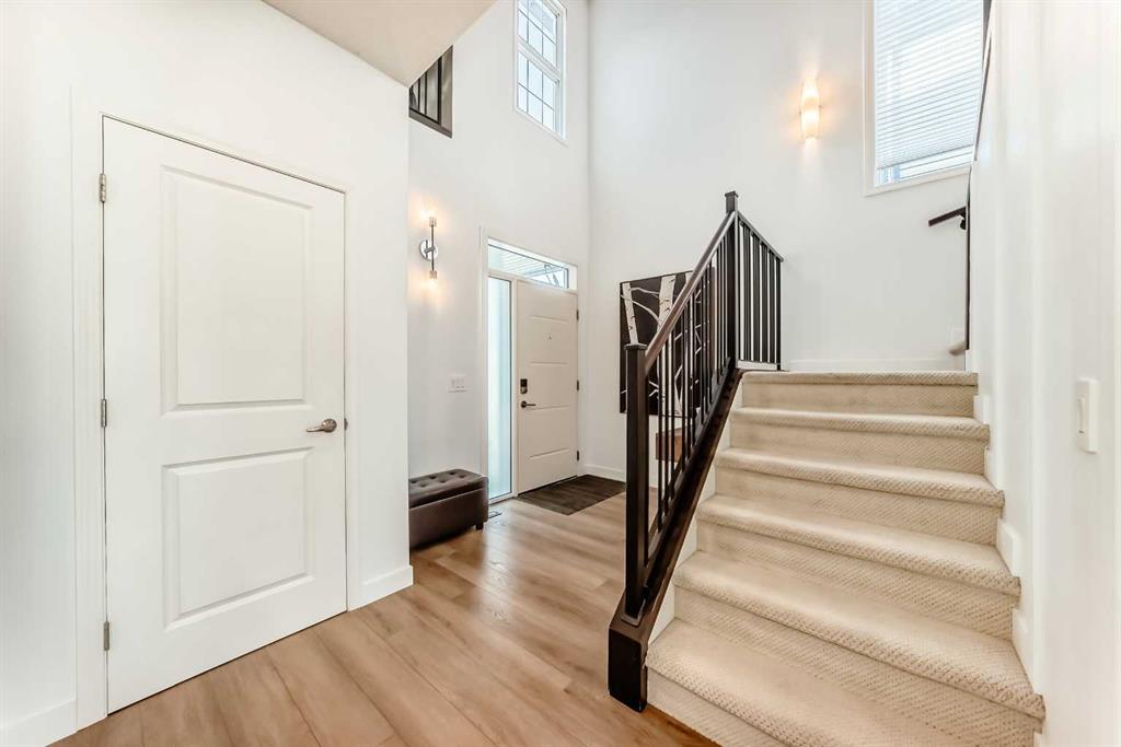 Picture for 104 Copperpond Mews SE