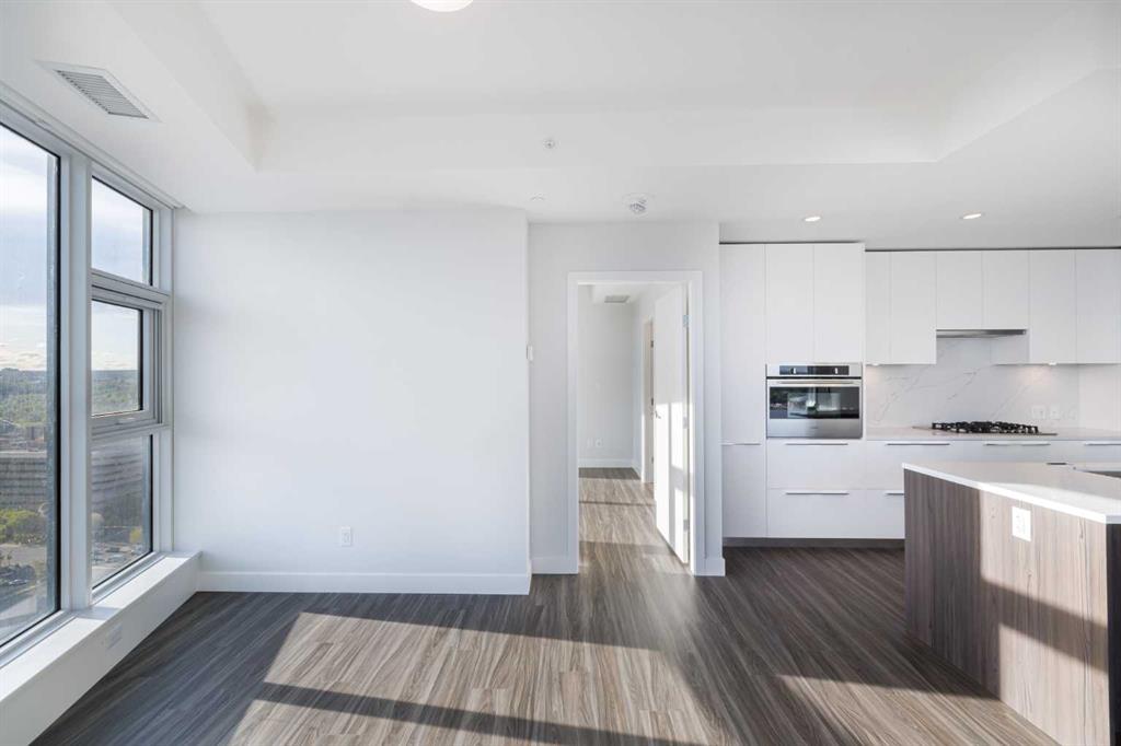 Picture for 530 3 Street SE