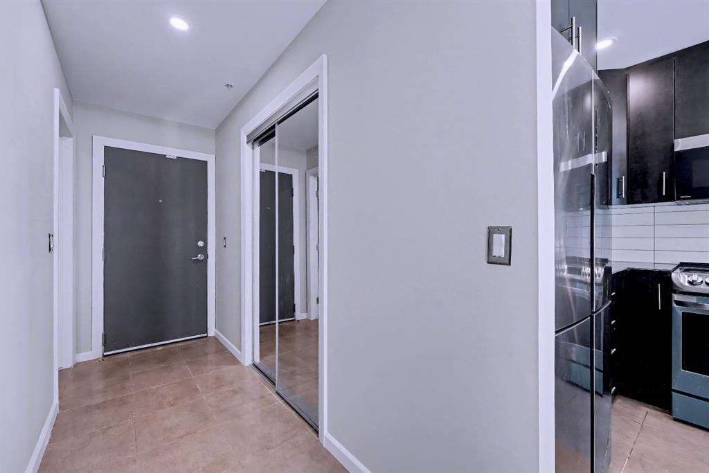 Picture for 2210, 210 15 Avenue SE