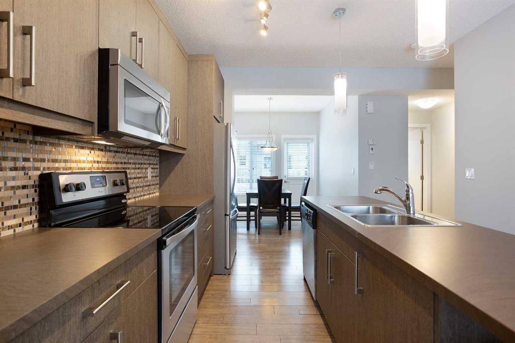 Picture for 227 Marquis Lane SE