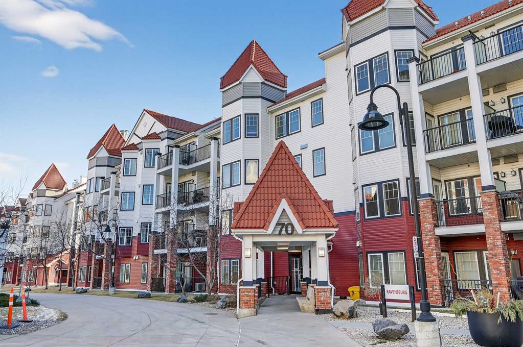 Picture for 406, 70 Royal Oak Plaza NW