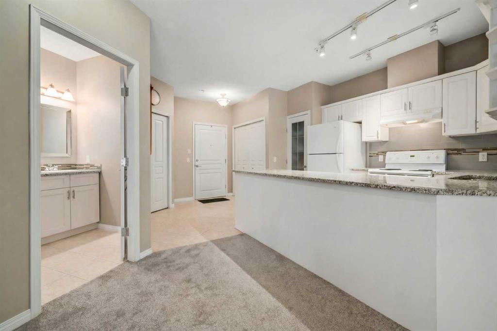 Picture for 1113, 1113 Lake Fraser Green SE