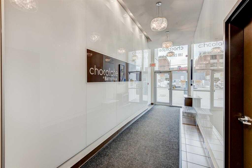 Picture for 2006, 188 15 Avenue SW