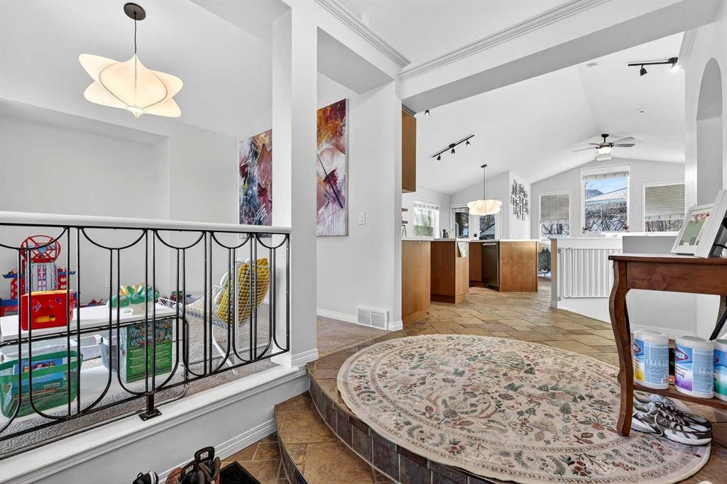 Picture for 2836 Douglasdale Boulevard SE