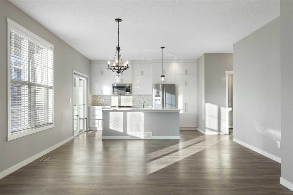 Picture for 405, 428 Nolan Hill Drive NW