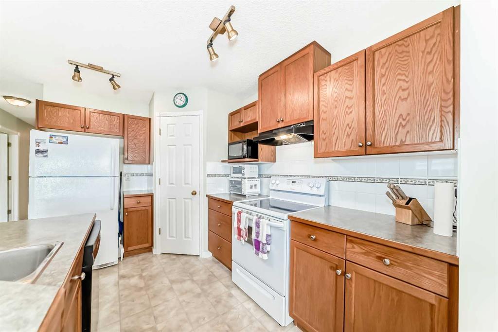 Picture for 201, 7707 Martha's Haven Park NE