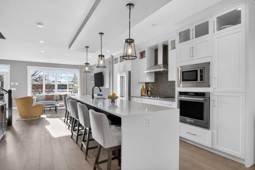 Picture for 4909 21 Avenue NW