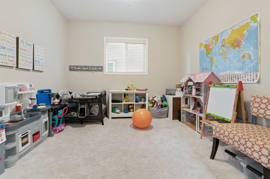 Picture for 352 Skyview Shores Manor NE