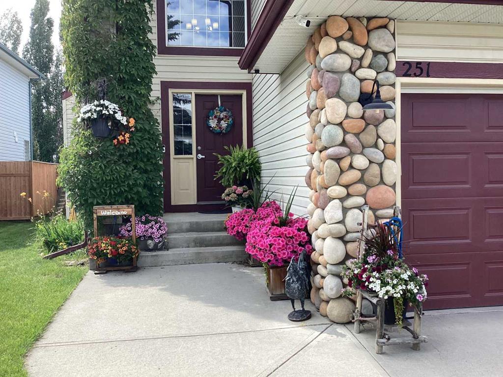 Picture for 251 Lakeview Cove 