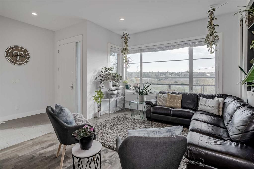 Picture for 701 13A Street NE