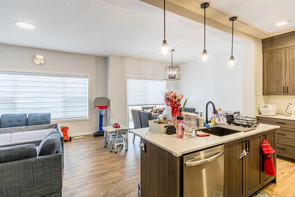 Picture for 854 Cobblefield Manor SW