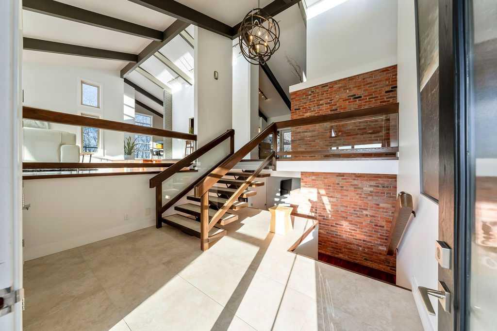 Picture for 74 Artists View Drive 