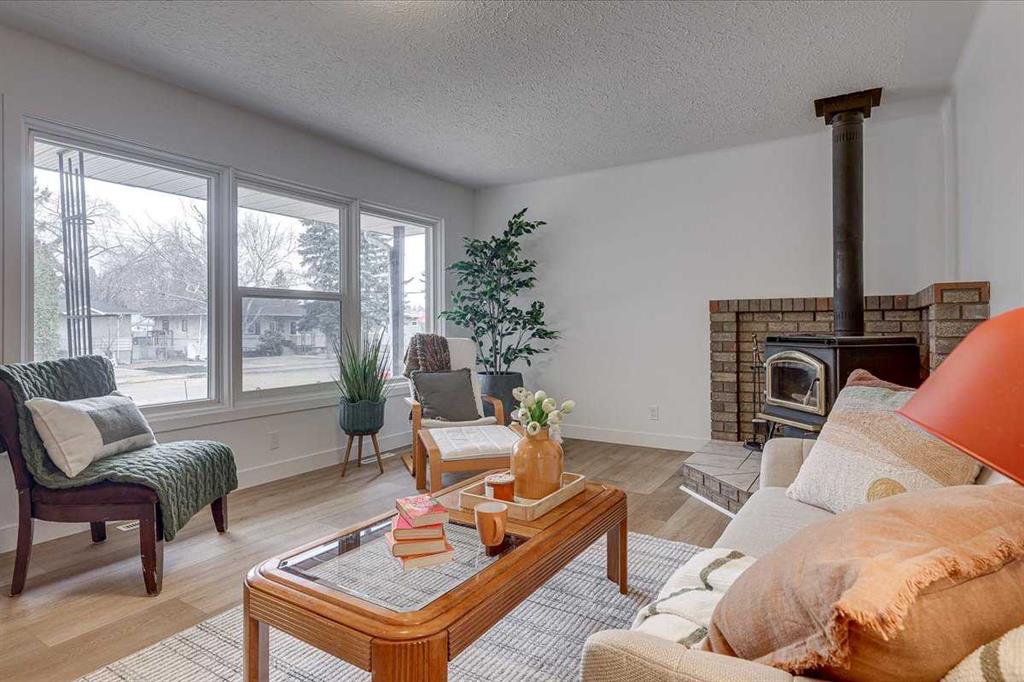 Picture for 4018 47 Street 