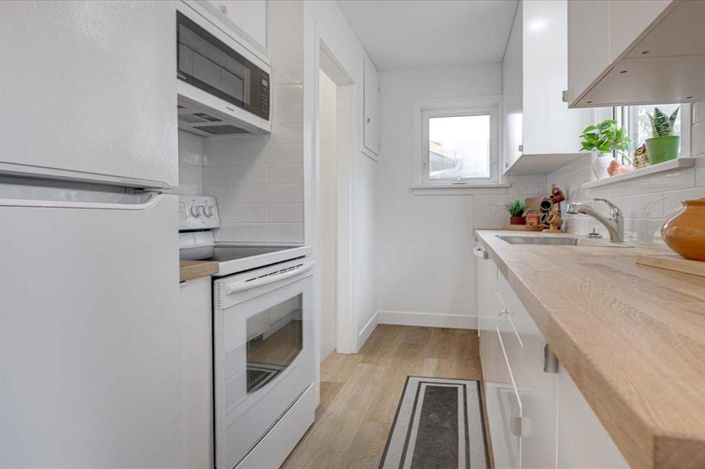 Picture for 4018 47 Street 