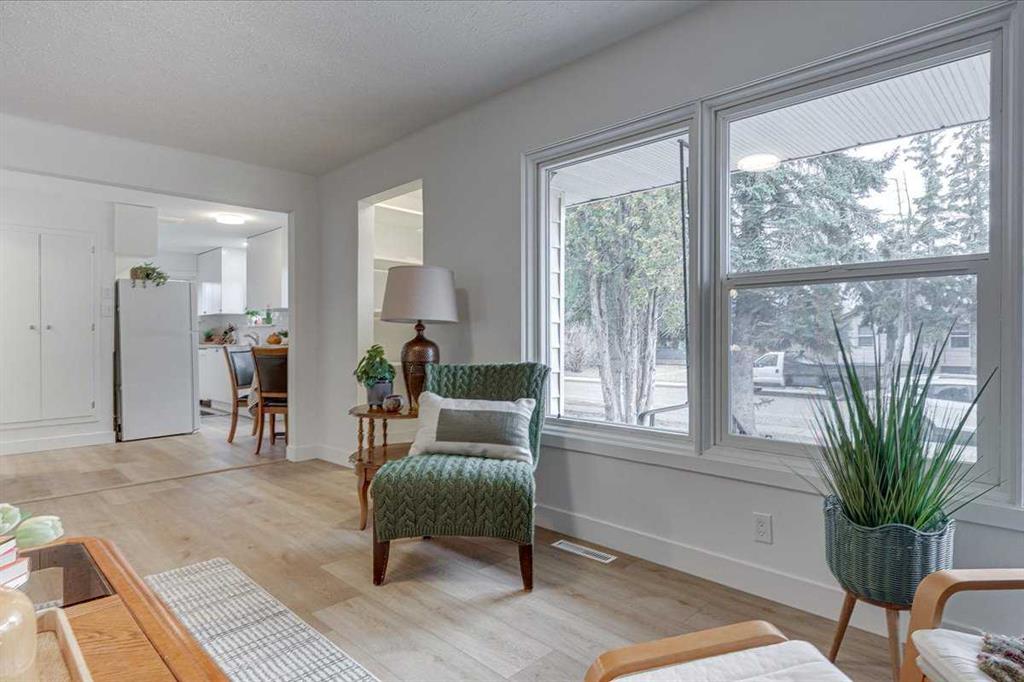 Picture for 4018 47 Street 