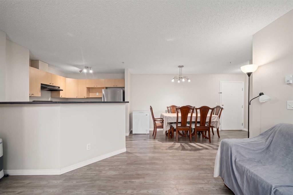 Picture for 2105, 2371 Eversyde Avenue SW