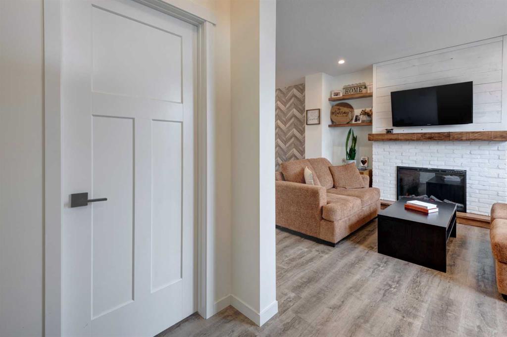 Picture for 146 Magnolia Square SE