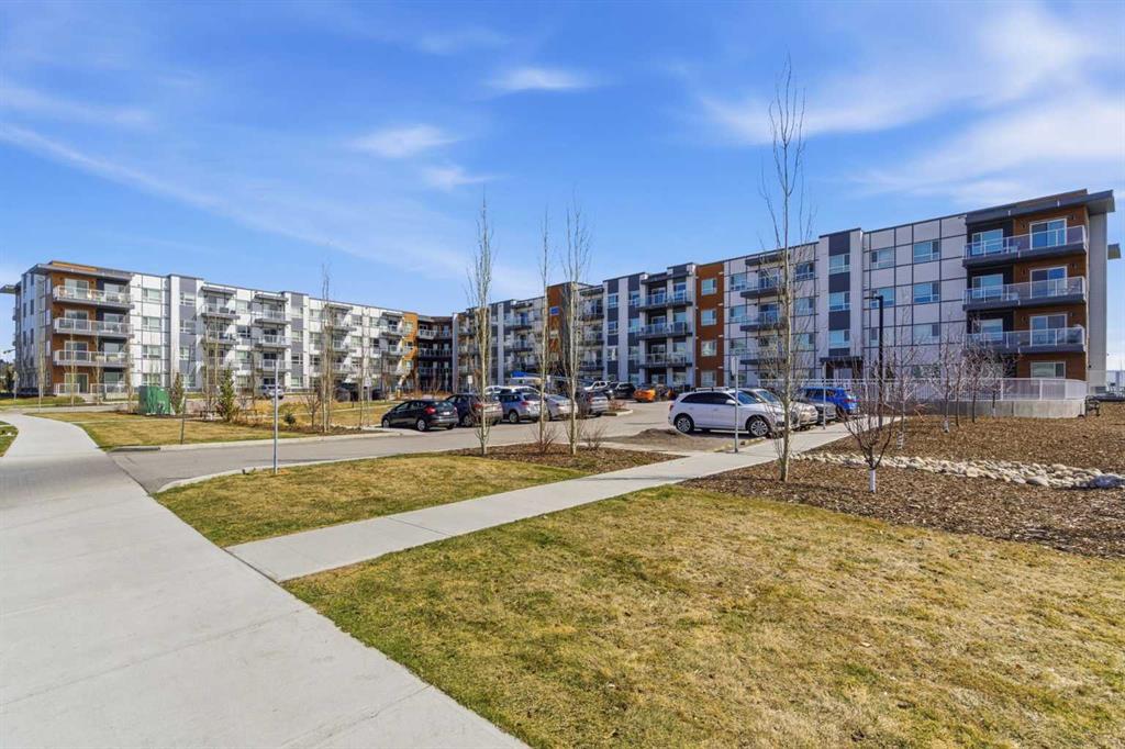 Picture for 226, 360 Harvest Hills Way NE