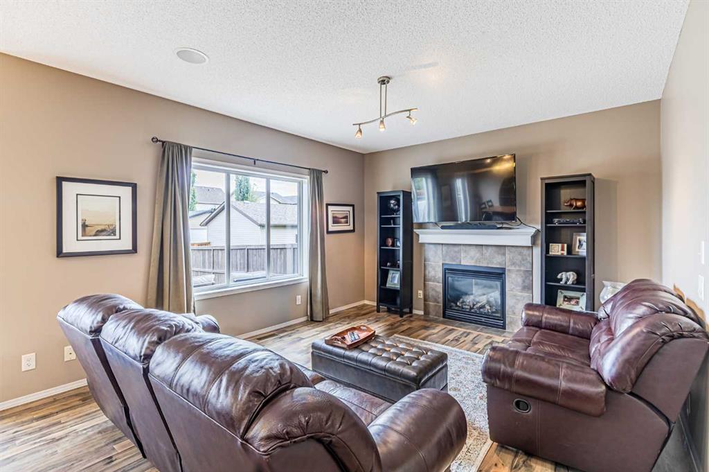 Picture for 14 Elgin Meadows Way SE