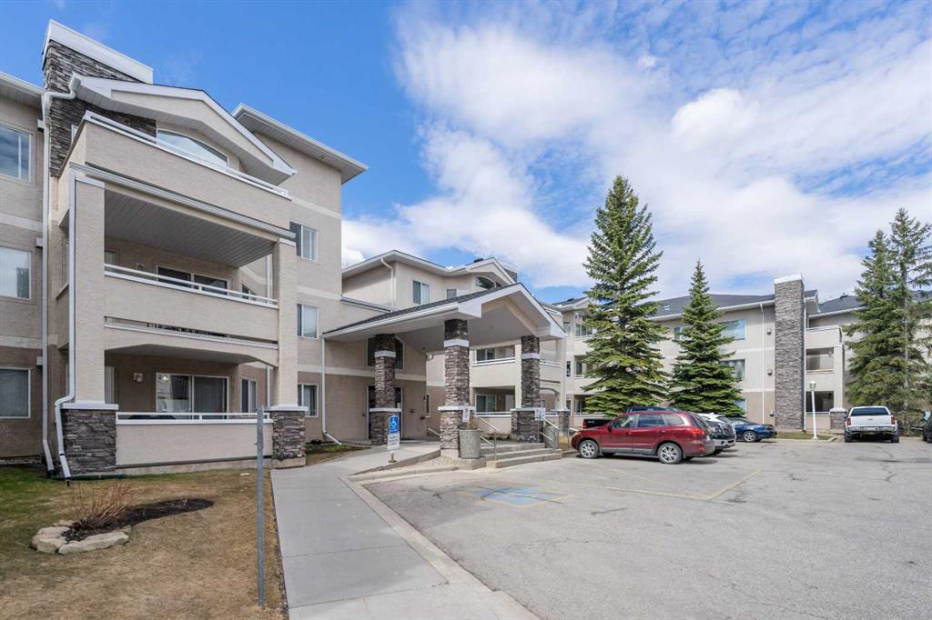 Picture for 217, 26 Country Hills View NW