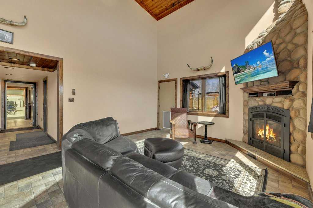 Picture for 34339 Range Road 14 Road 