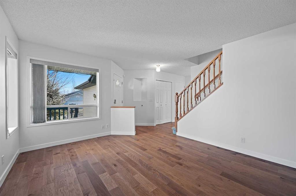 Picture for 182 Coventry Close NE